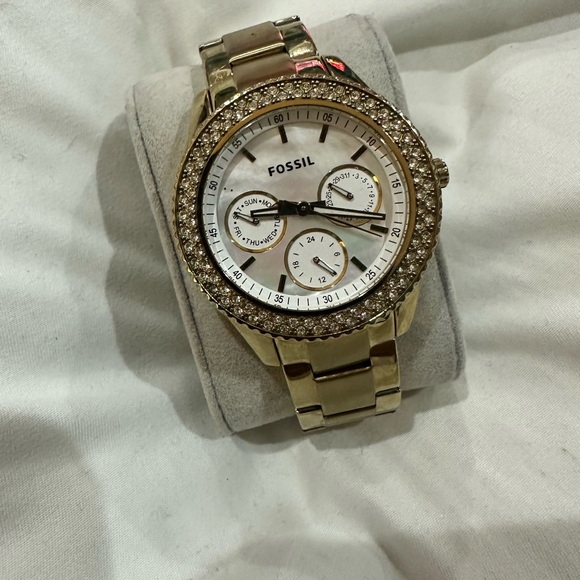 Fossil Women's Gold-Tone Watch with Crystal Accents - Picture 1 of 1
